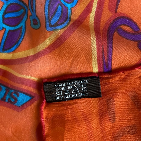 Mousseline Silk Scarf - Picture 4 of 7